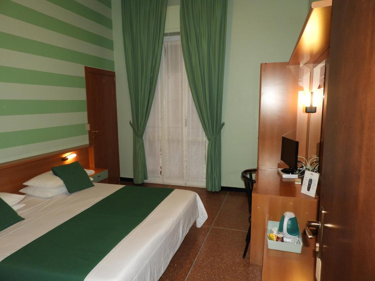 Albergo Glory 보르게토 산토 스피리토 외부 사진